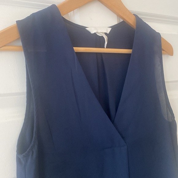 H&M Conscious Sleeveless V-Neck Long Blouse - Picture 3 of 10